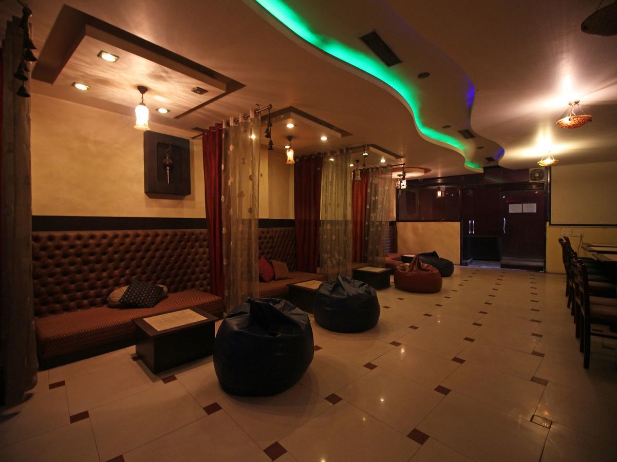 Oyo 8132 Hotel Kukreja Dehradun Extérieur photo
