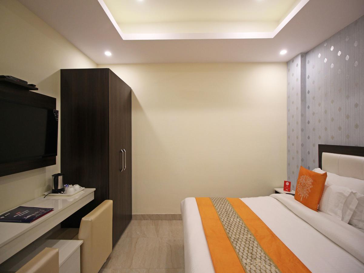 Oyo 8132 Hotel Kukreja Dehradun Extérieur photo