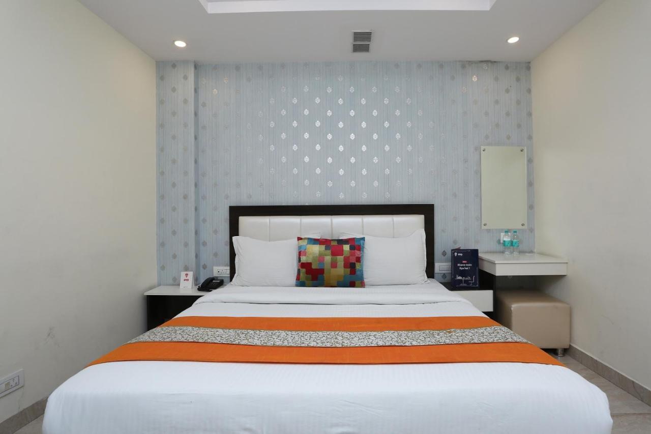 Oyo 8132 Hotel Kukreja Dehradun Extérieur photo